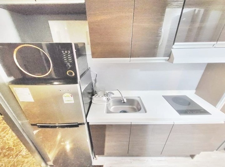 衿川区庁駅オフィステルハートステイ 構造:新築級分離型ワンルーム(部屋1+キッチン+トイレ1+テラス) オプション : 洗濯機、流し台、IH調理器、下駄箱、食卓、クローゼット、机などが含まれています。