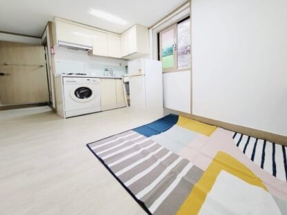 弘大上水駅合井駅弘益大学物件オフィステル新村部屋探しハートステイ ○超駅勢圏で便利な公共交通機関が利用可能 ○大通りの裏側と位置が近く安心帰宅動線 ○部屋の構造と坪数がいいです 保証金500万ウォンに家賃45万ウォンです。