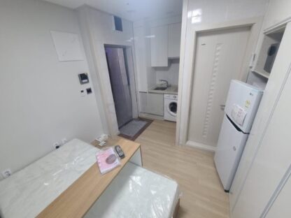 (221228)西江大学校、延世大学近接/ 2号線新村駅から5分距離*2階